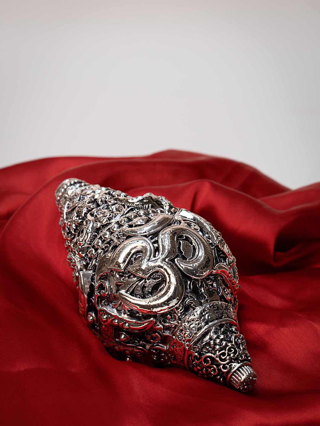 Silver Om Shankh