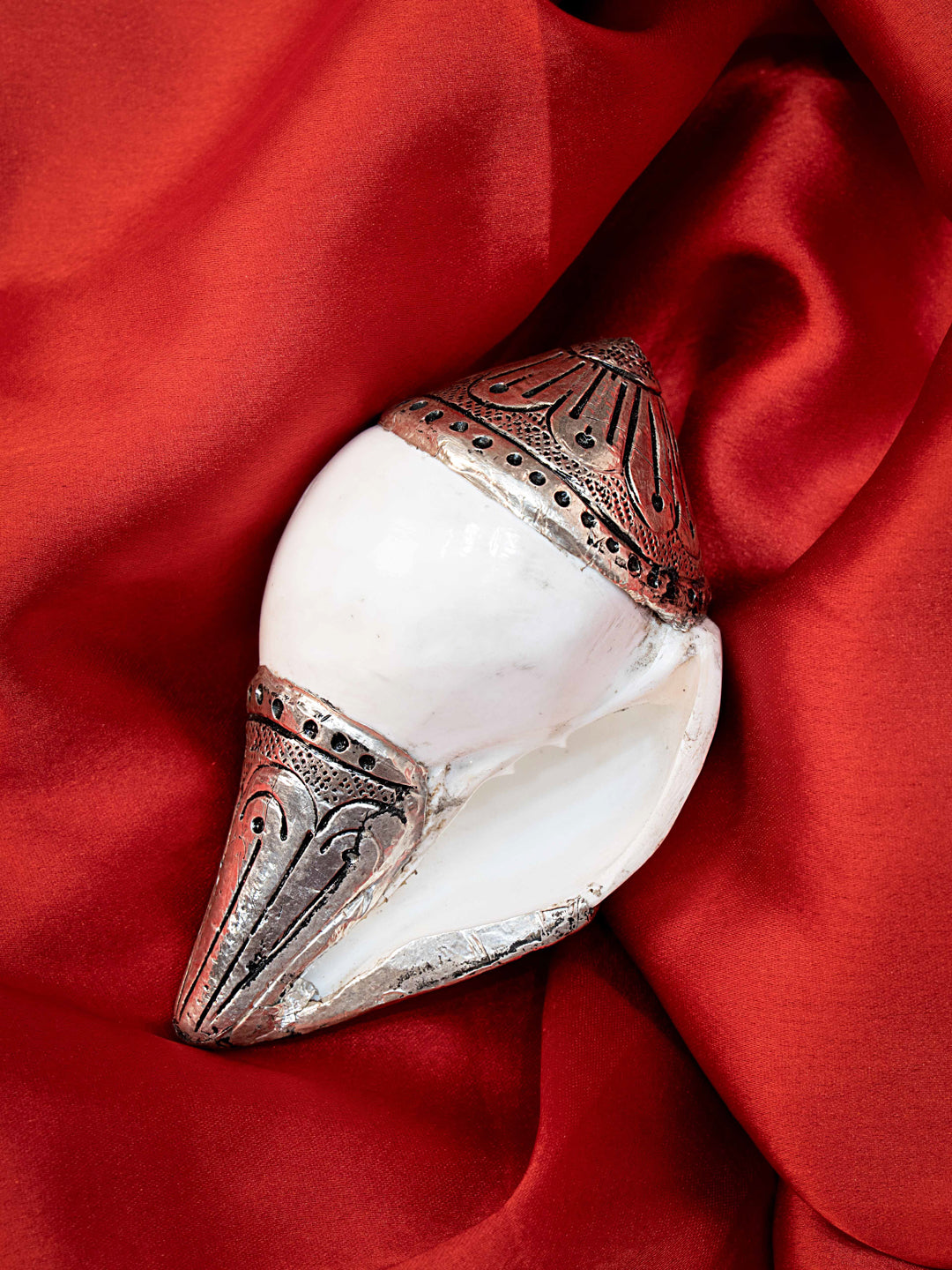 Silver Shankh Fusion (White Marble)