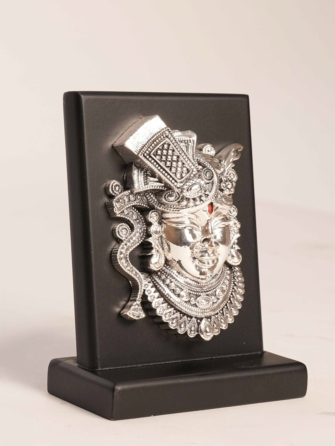 Silver Shrinath Ji With Black Wooden Base
