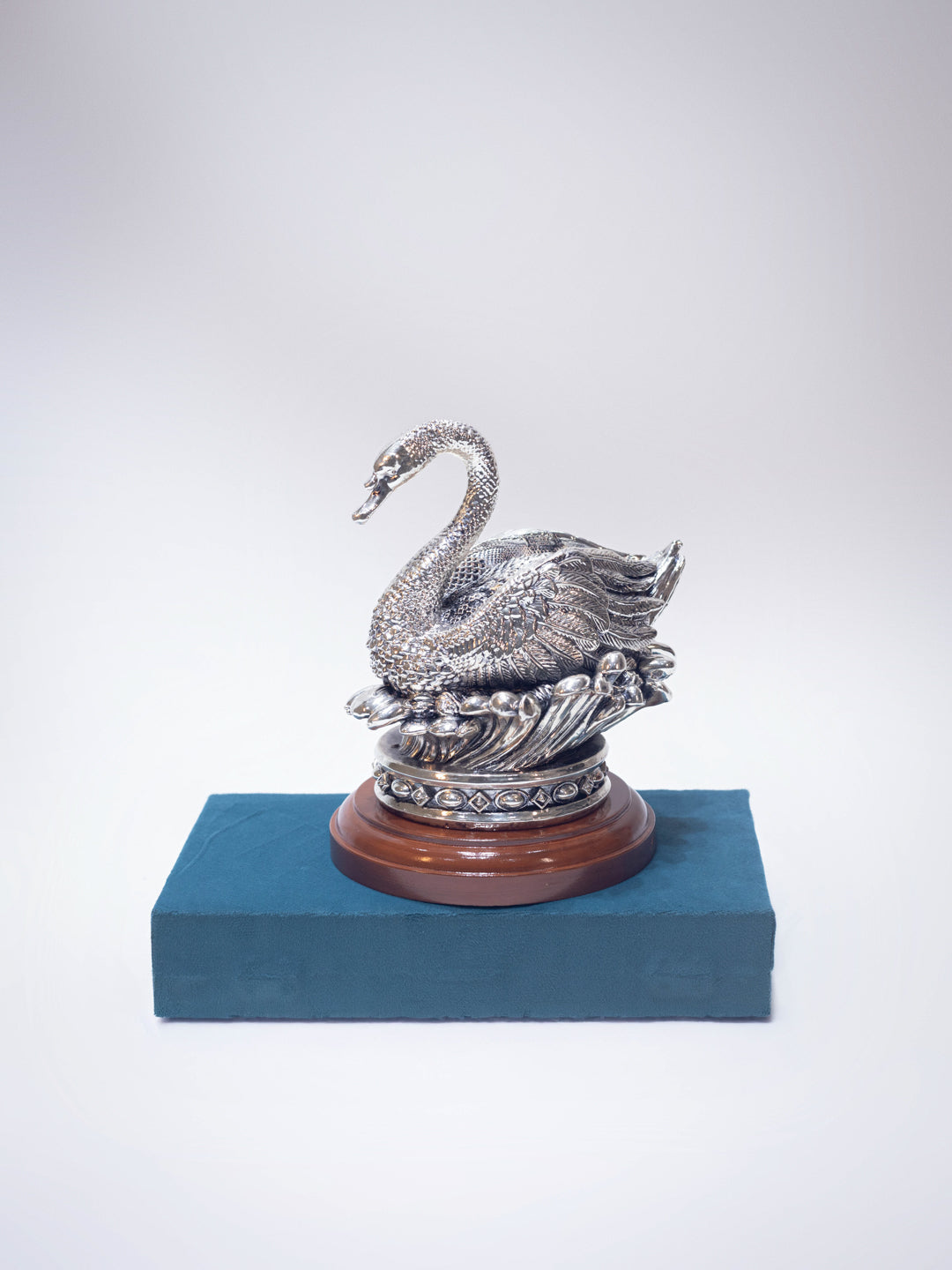 Silver Swan (Pair)