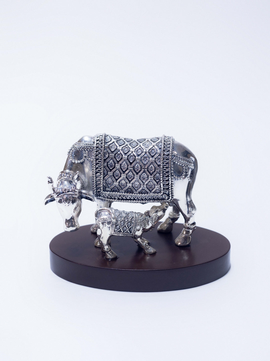 Silver Cow (With Acrylic Box)